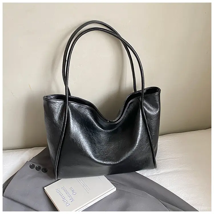 Large Capacity Women's Brown Leather Shoulder Bag — feature 22