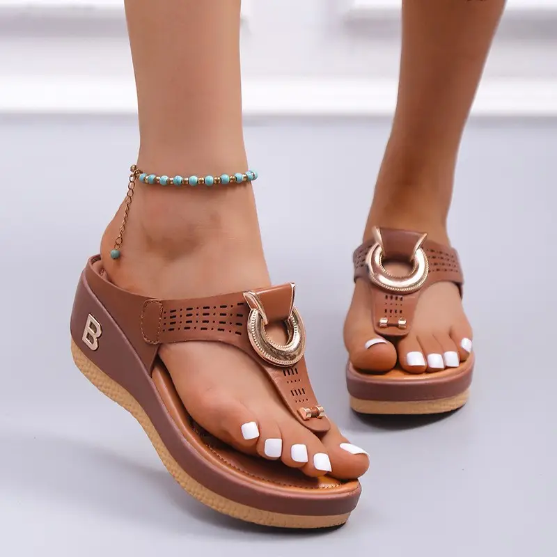 Cross-Border Foreign Trade Women's Shoes Summer New Beach Thong Wedge Sandals Women's European and American Style Sandals in Stock