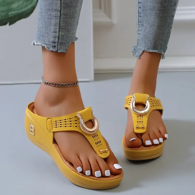 Cross-Border Foreign Trade Women's Shoes Summer New Beach Thong Wedge Sandals Women's European and American Style Sandals in Stock