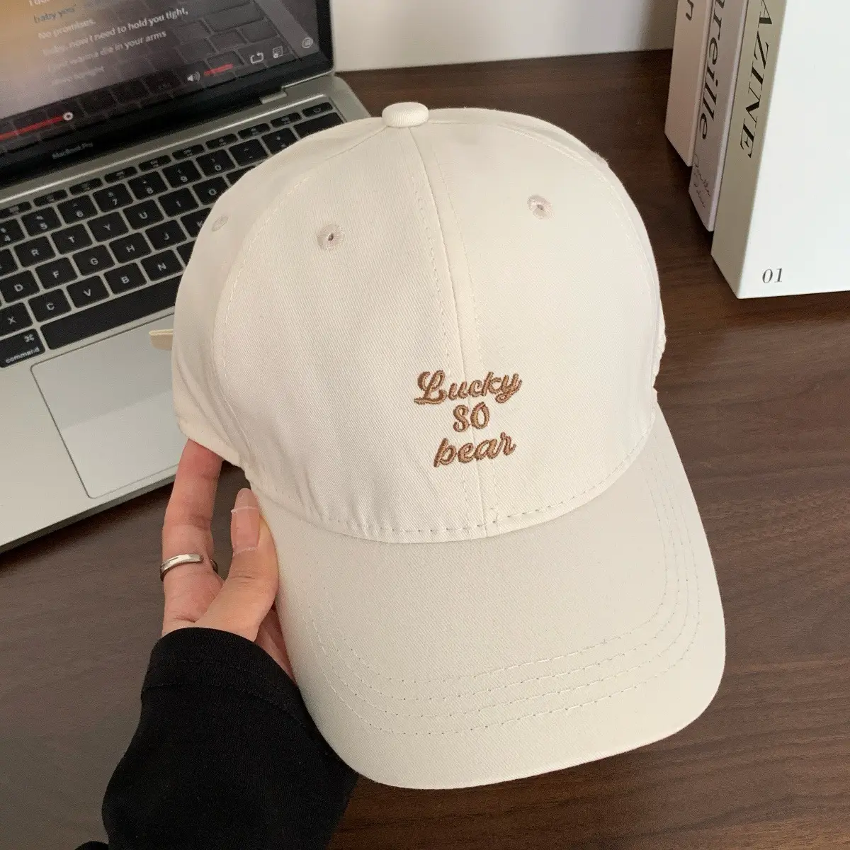 Women Korean Letter Embroidered Baseball Cap Sunshade — feature 7