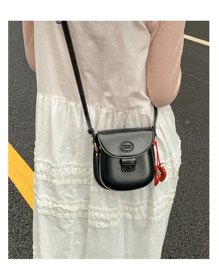 Red Mini Saddle Crossbody Bag for Women Autumn Winter 2025 — feature 10