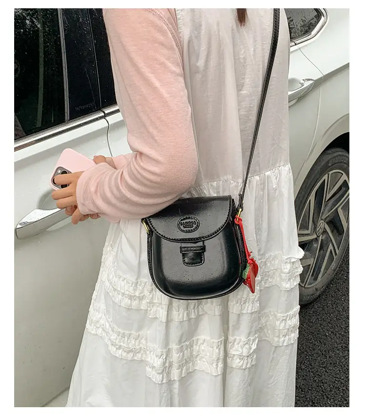 Red Mini Saddle Crossbody Bag for Women Autumn Winter 2025 — feature 11