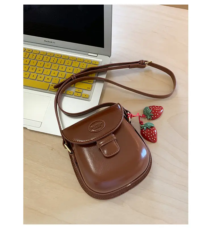 Red Mini Saddle Crossbody Bag for Women Autumn Winter 2025 — feature 17