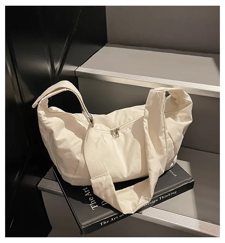Black Crossbody Bag for Women 2025 Commute Large Capacity — feature 4