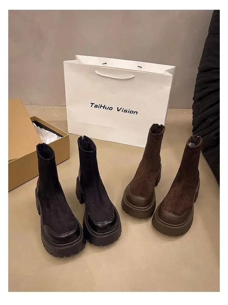 Women Retro British Style Boots Black Thick Heel 2025 — feature 22