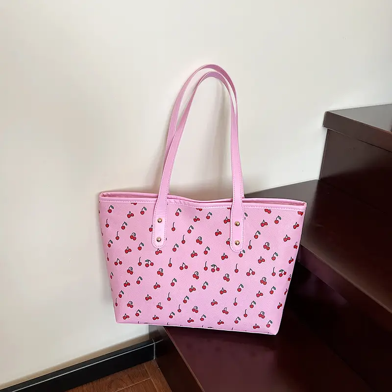 Women's Pink Heart Print Tote Bag