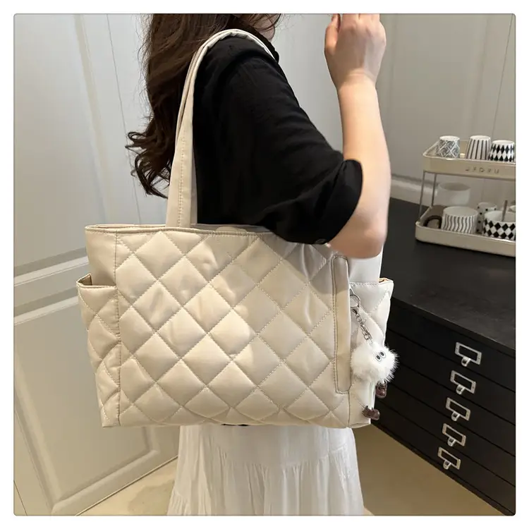 Women Quilted Shoulder Tote Bag Light Green 2025 — feature 12