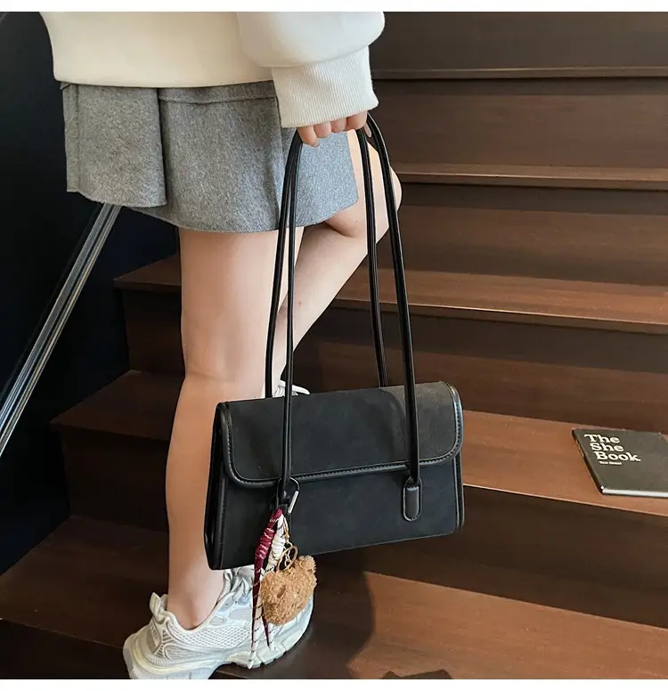 Women's Brown Retro Shoulder Bag Large Capacity 2025 — feature 15