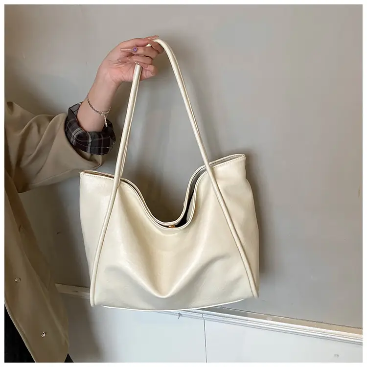 Women Large Capacity Leather Tote Bag Brown 2025 — feature 15