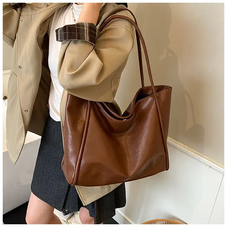 Women Large Capacity Leather Tote Bag Brown 2025 — feature 23
