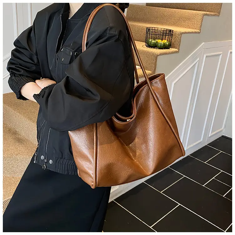 Women Large Capacity Leather Tote Bag Brown 2025 — feature 32