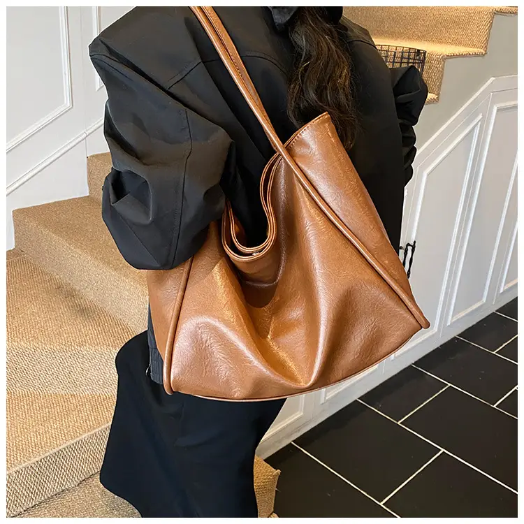 Women Large Capacity Leather Tote Bag Brown 2025 — feature 33