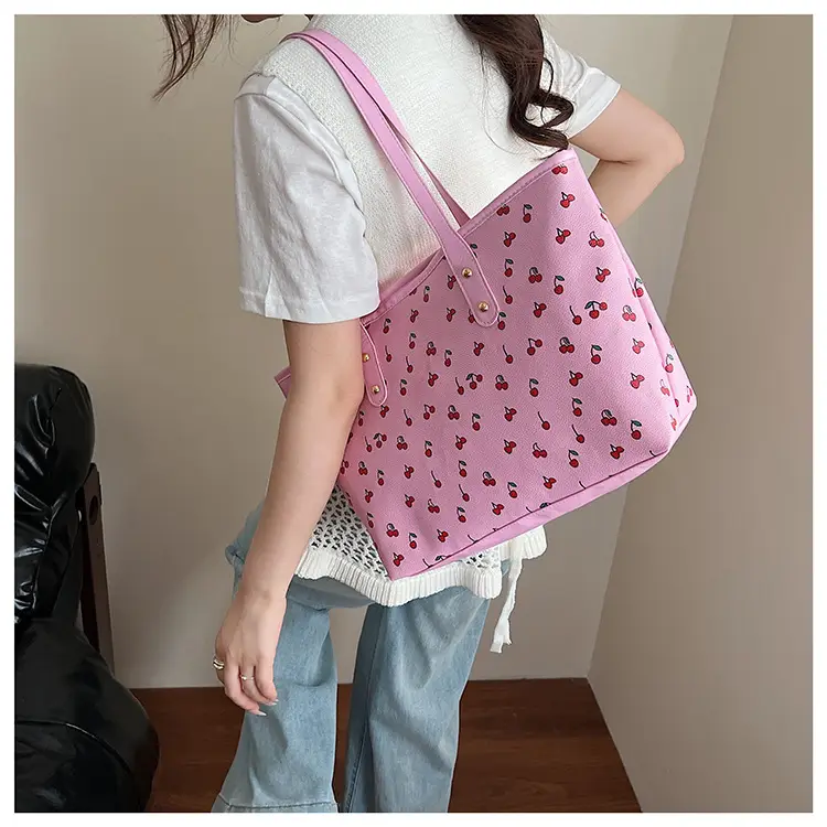 Women Cross-Border Contrasting Cherry Print Shoulder Bag 2025 — feature 21