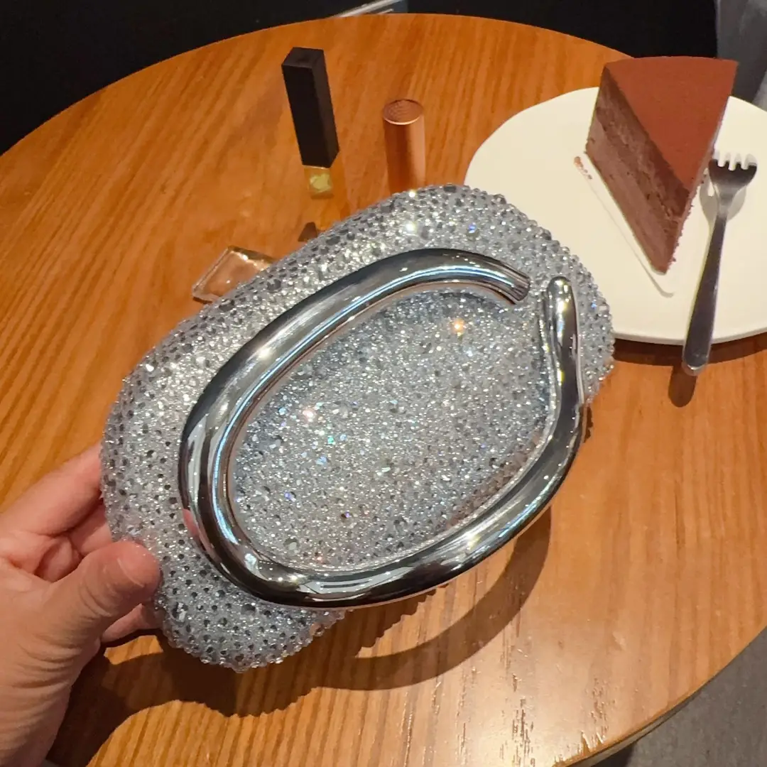 European and American Cross-Border Trendy Classic Round Box Clutch Bag Evening Bag Acrylic Bag Retro Metal Handle Single Shoulder Crossbody — feature 12
