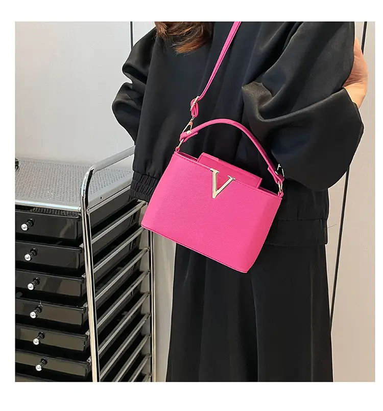 Pink V-Logo Women's Handbag 2025 — feature 31