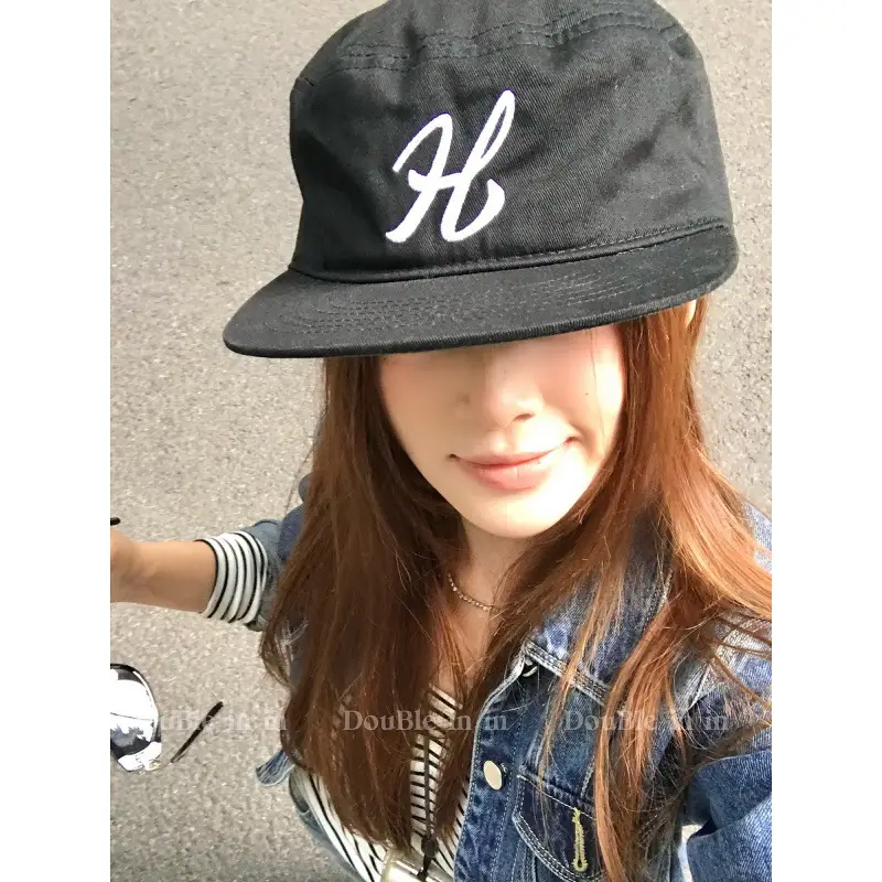 Women Black Houndstooth Embroidered Baseball Cap - Image 8
