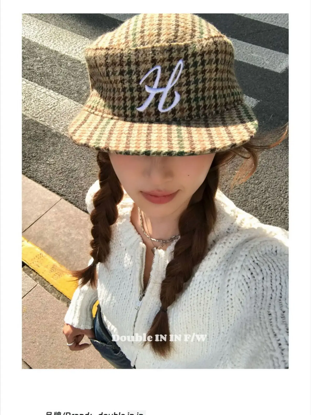 Women Black Houndstooth Embroidered Baseball Cap — feature 1
