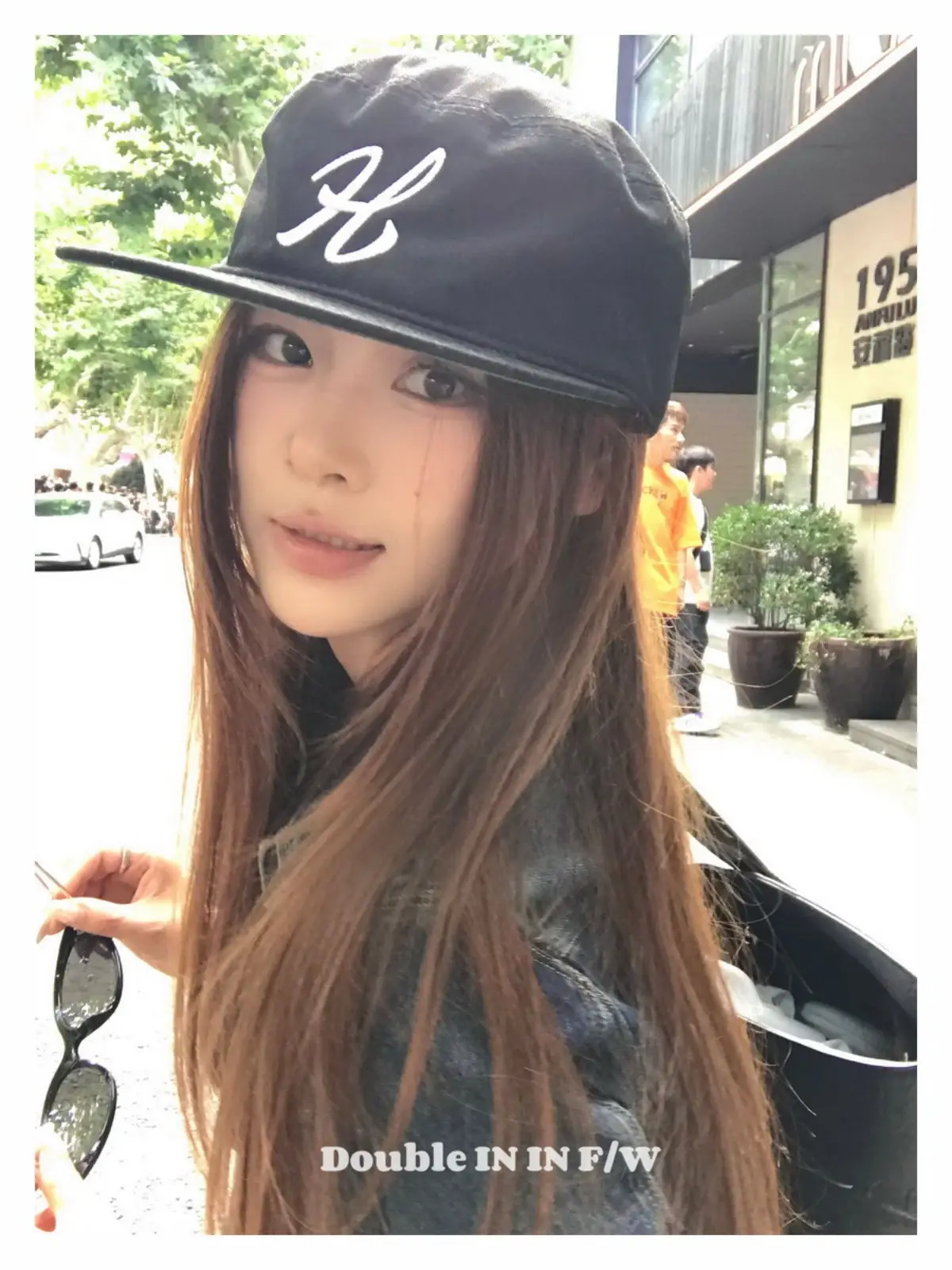 Women Black Houndstooth Embroidered Baseball Cap — feature 25