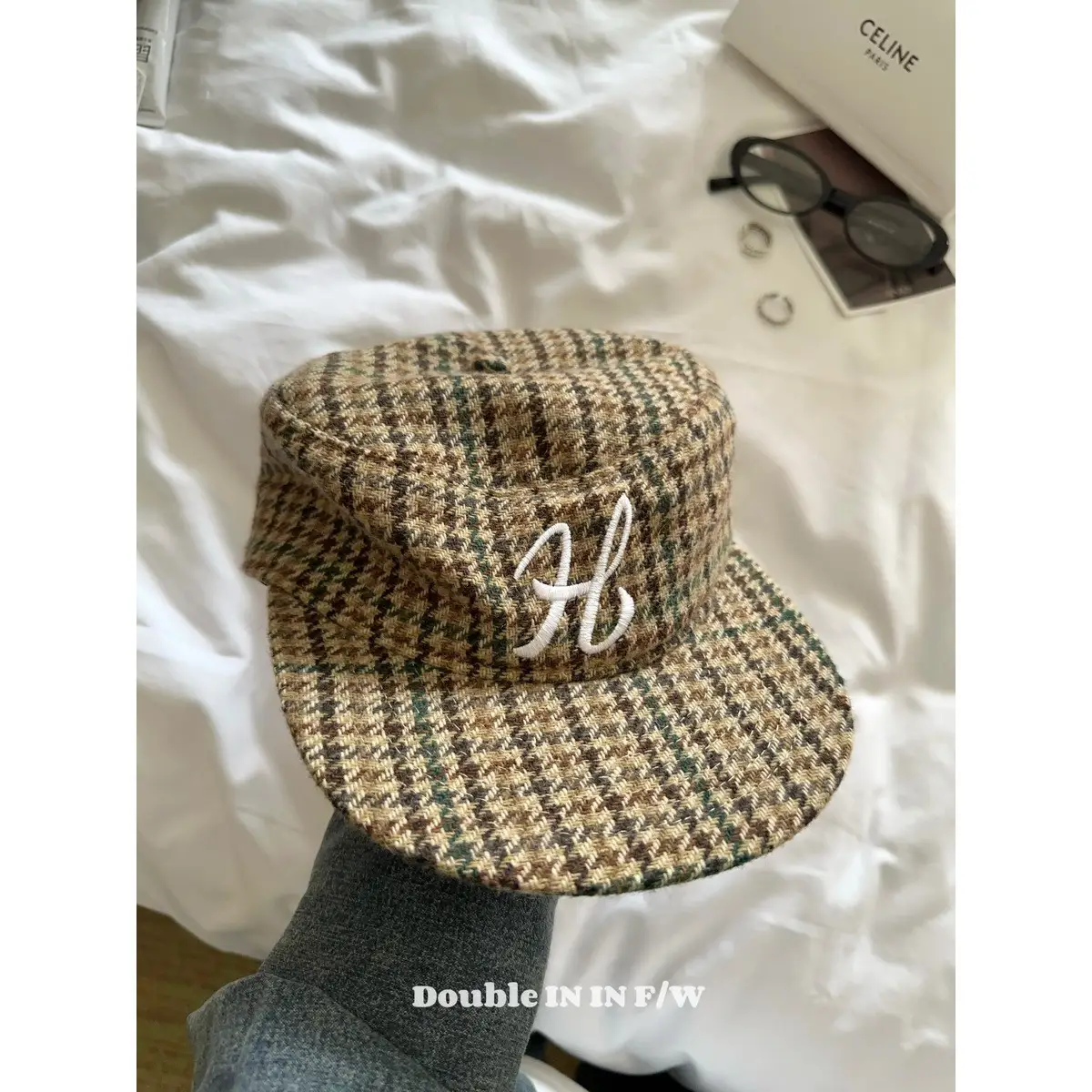 Women Black Houndstooth Embroidered Baseball Cap