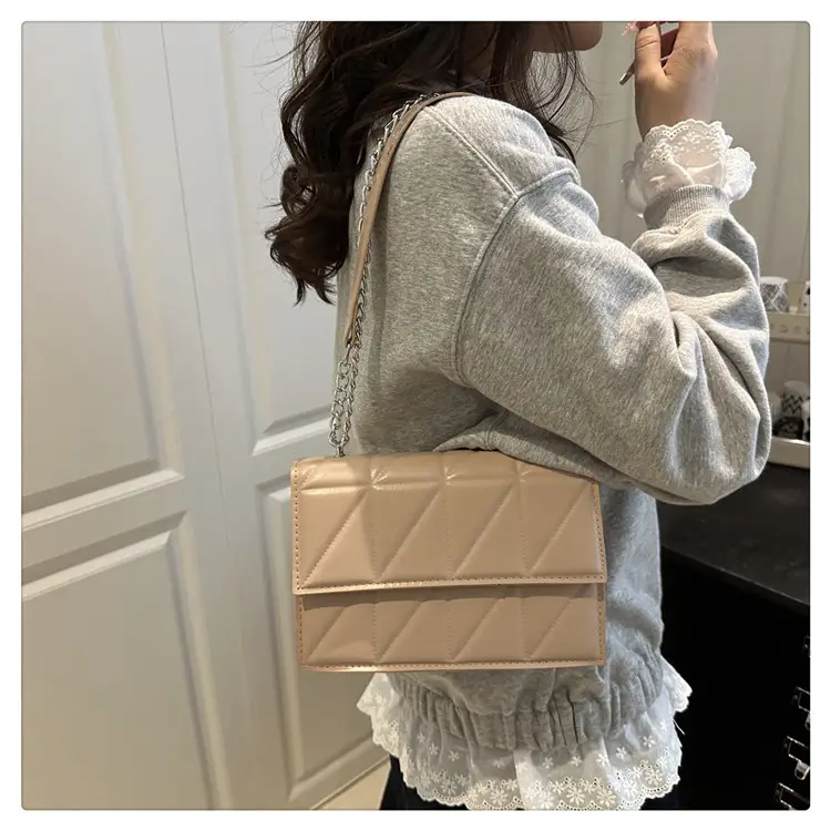2025 New Fashion Indentation Retro Ladies Bags Solid Color — feature 16