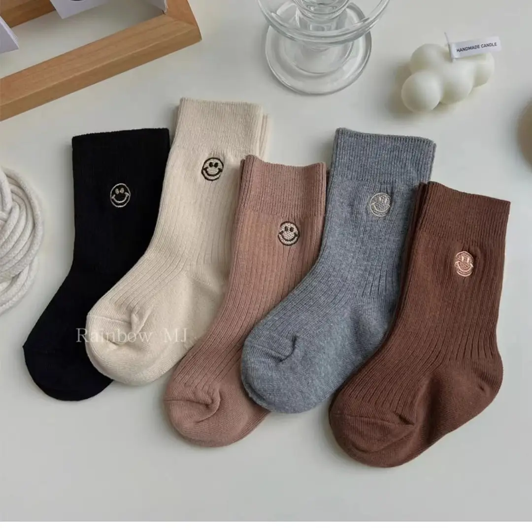 Autumn and Winter Smiling Face Retro Kidsren's Socks Winter Trendy Cotton Socks Boys and Girls Baby Winter Kidsren's Socks