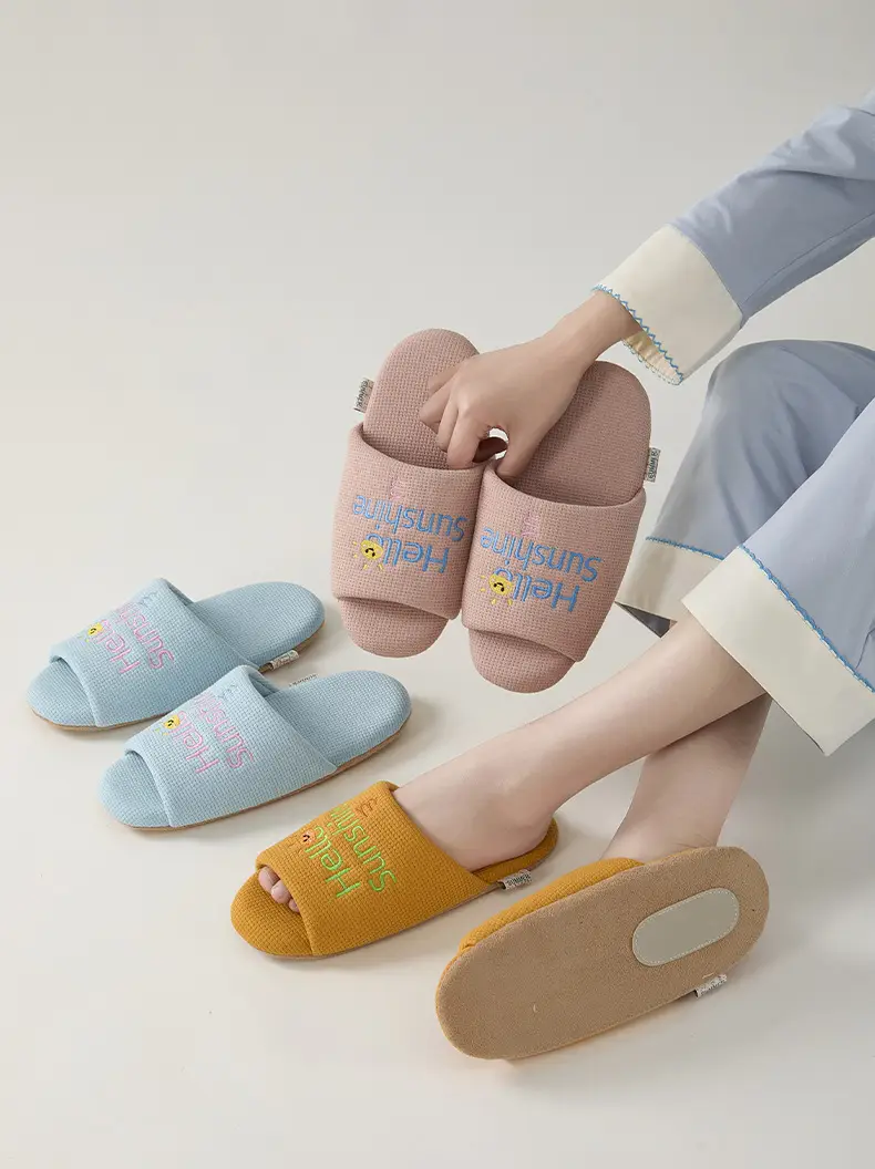 Nanbowan Silent Silent Slippers for Women Indoor Home Household Non-Harmful Floor Soft Bottom Couple Four-Season Sandals for Men — feature 10
