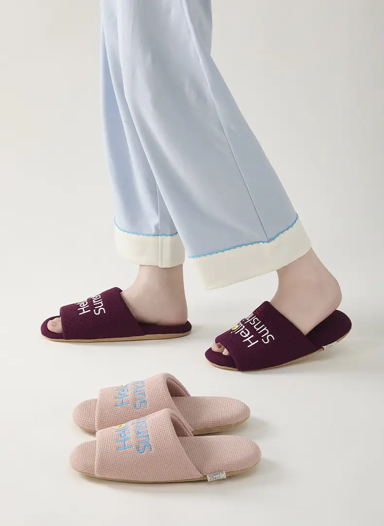 Nanbowan Silent Silent Slippers for Women Indoor Home Household Non-Harmful Floor Soft Bottom Couple Four-Season Sandals for Men — feature 8