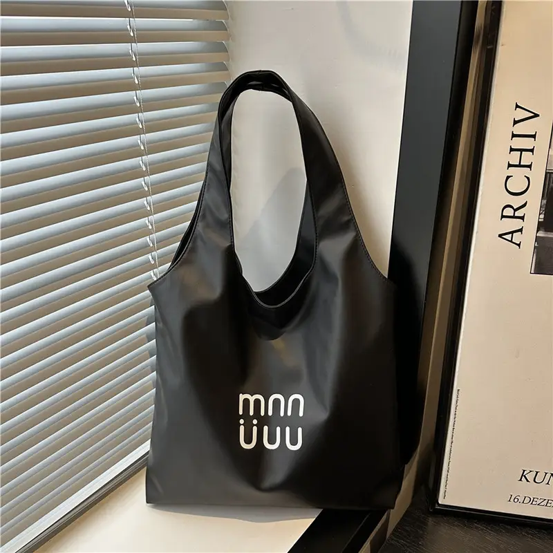 Women's Printed Shoulder Bags 2025 Black White Silver - Image 5