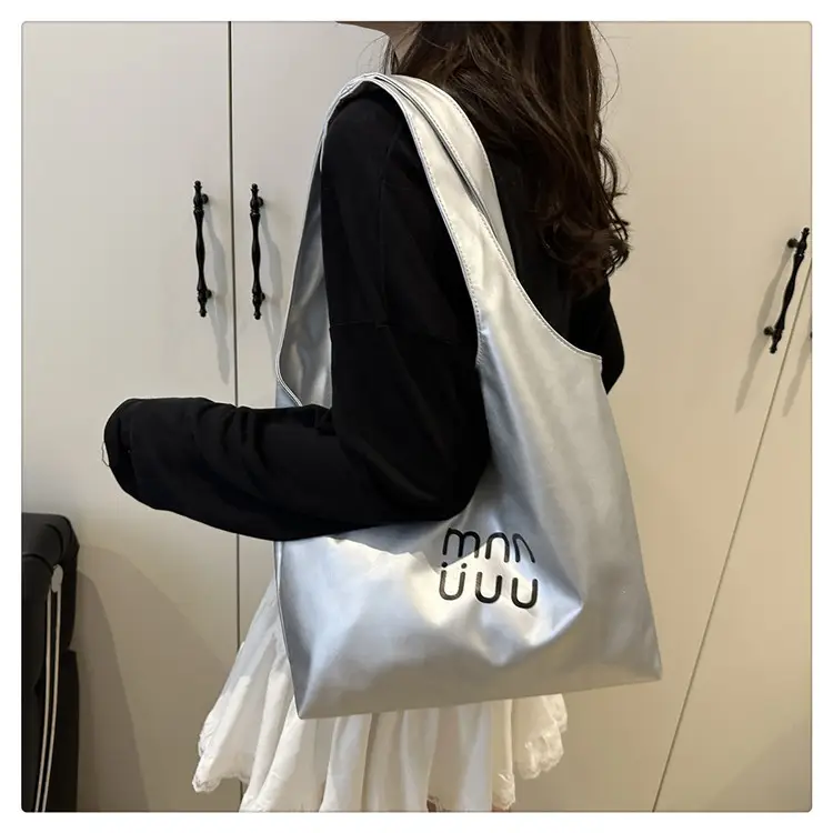 Women's Printed Shoulder Bags 2025 Black White Silver — feature 11