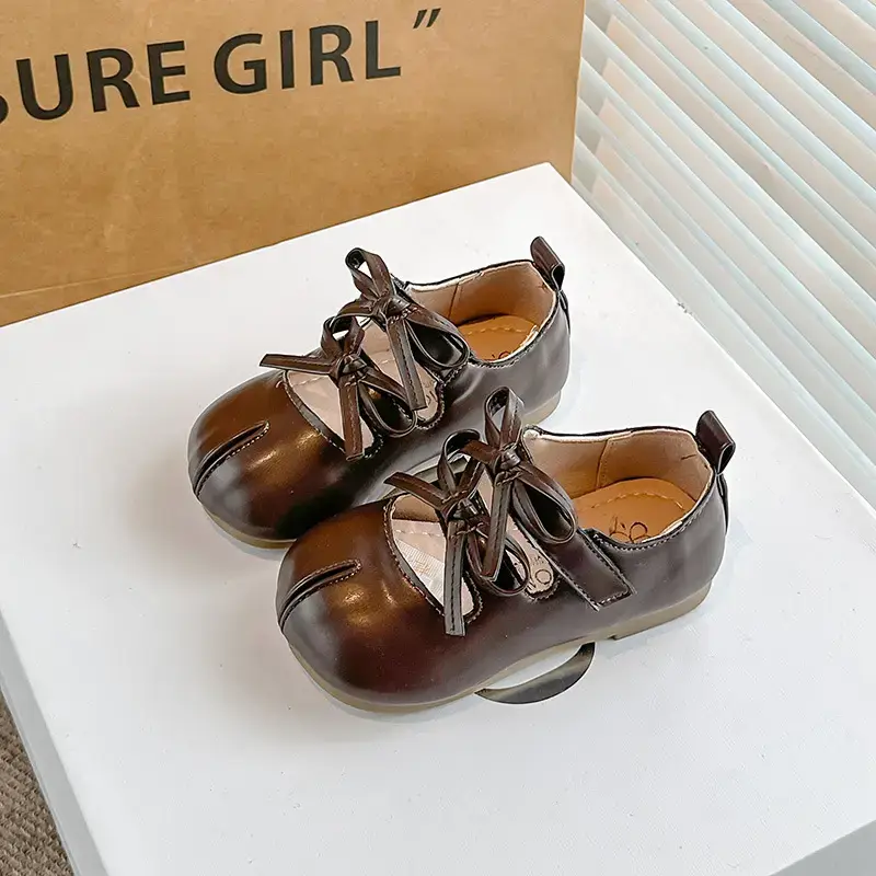Little Girl Leather Shoes Princess Design 2025