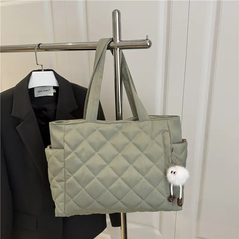 Black Quilted Women's Shoulder Bag 2025 New Commuter - Image 8