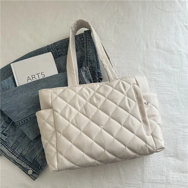 Black Quilted Women's Shoulder Bag 2025 New Commuter - Image 2