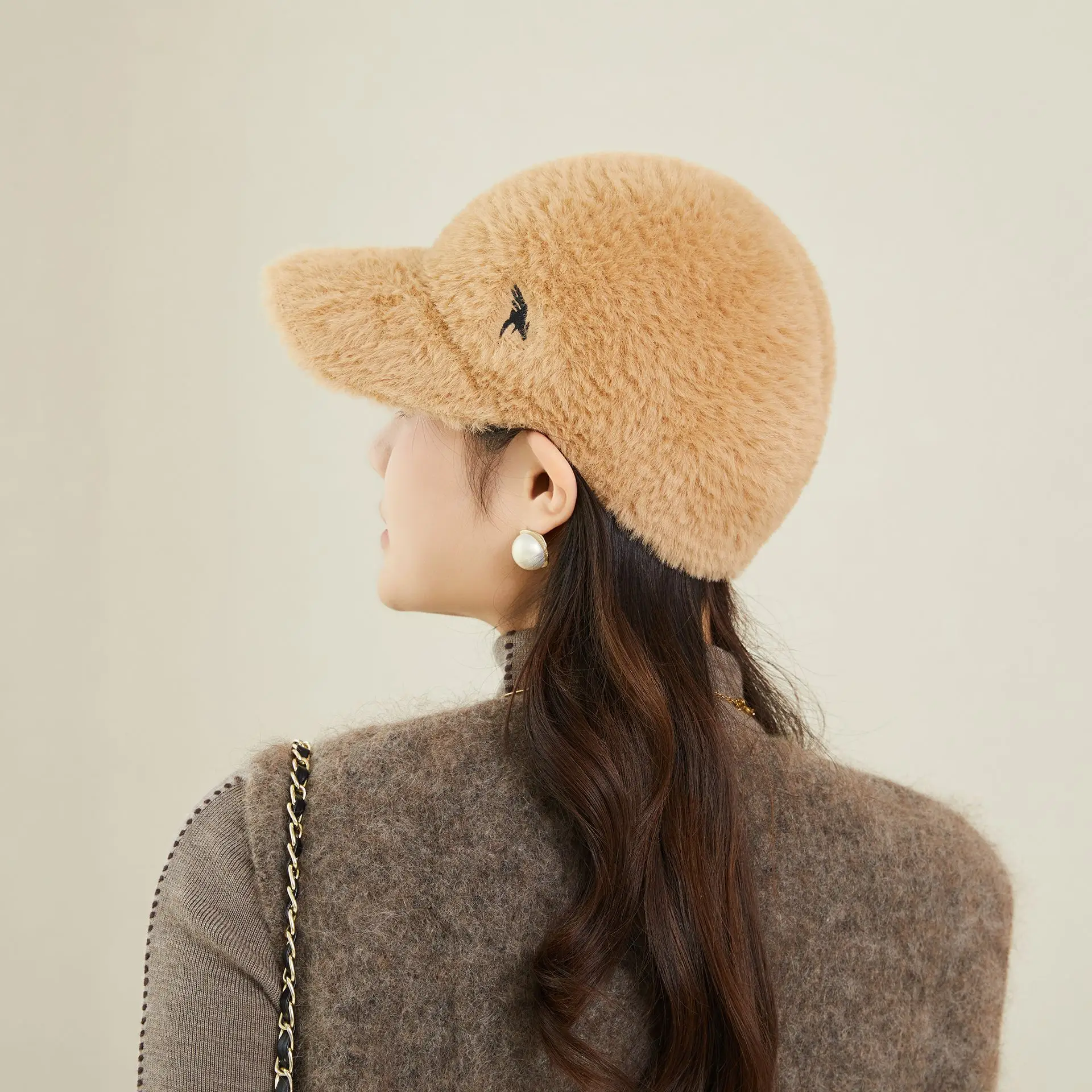 New Korean Style Plush Baseball Cap Women Winter Cycling Travel