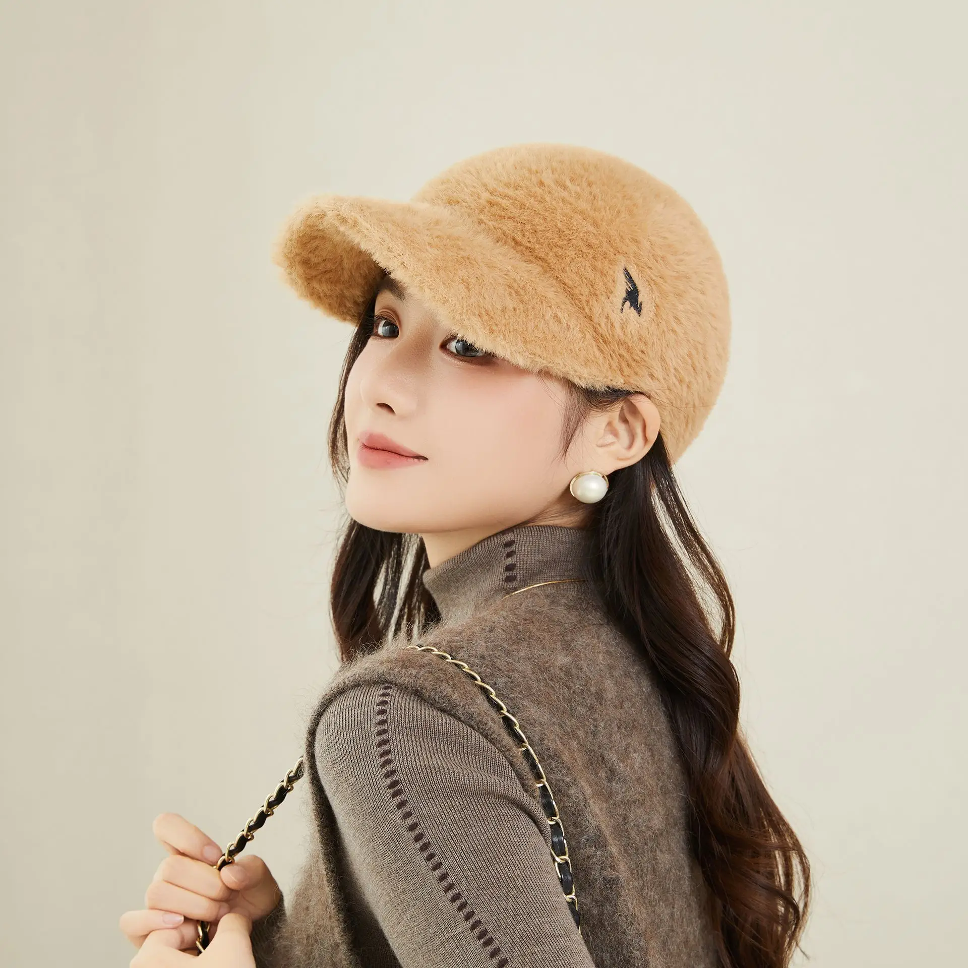 New Korean Style Plush Baseball Cap Women Winter Cycling Travel