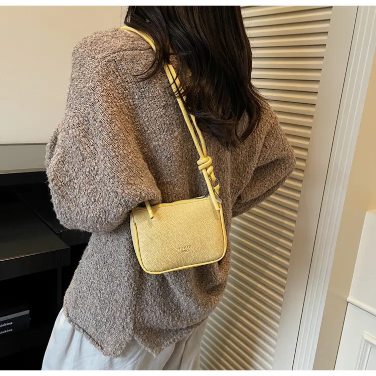 Yellow Korean Style Crossbody Bag with Zipper Closure — feature 16