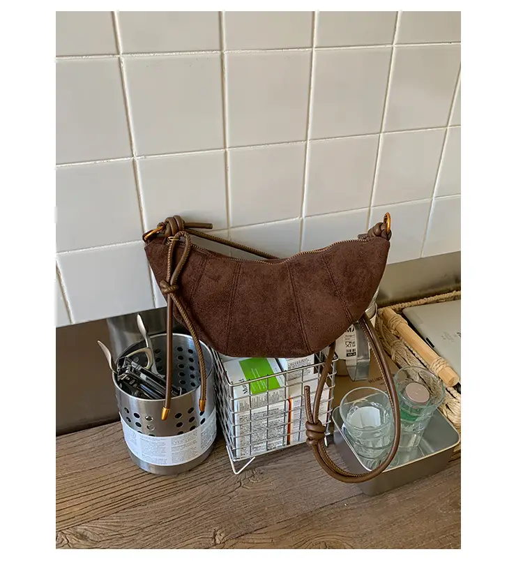 Retro Suede Dumpling Bag Brown Single Shoulder Crossbody — feature 24