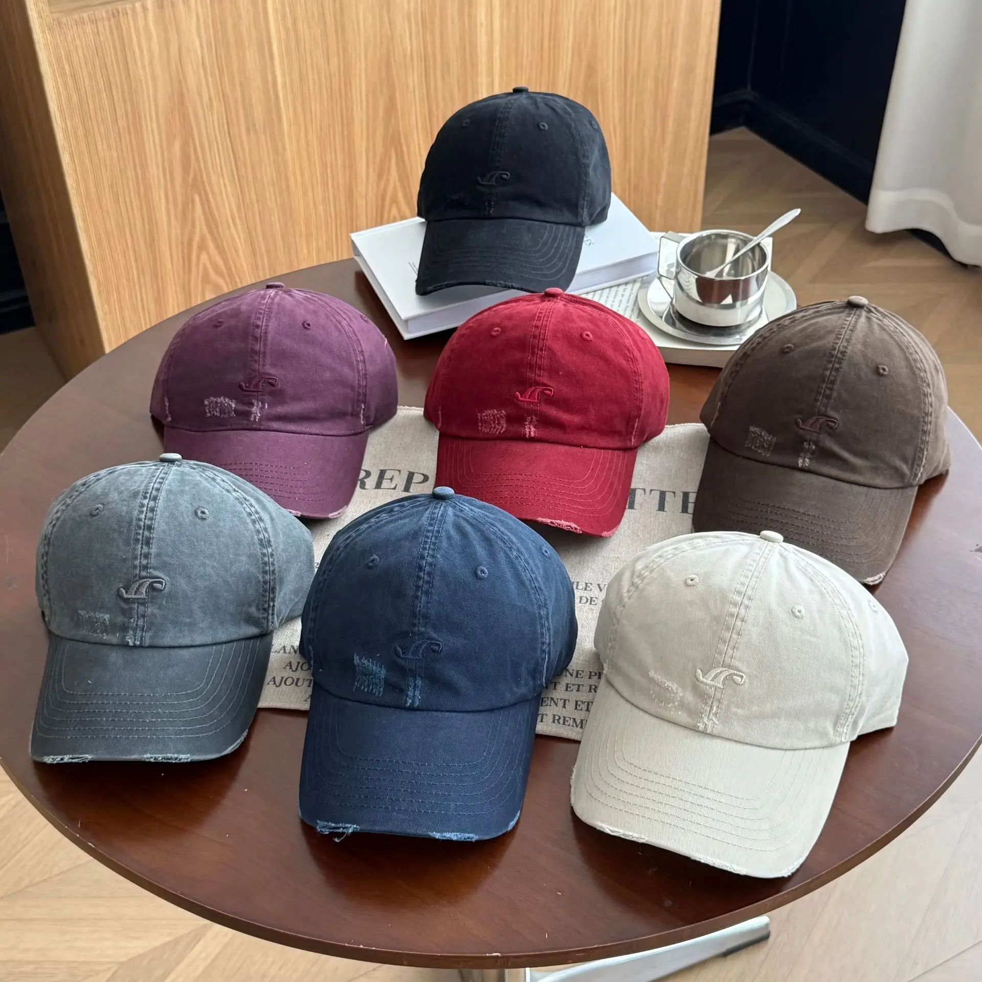 2025 Washed Gradient Baseball Cap Brown Men Women — feature 1