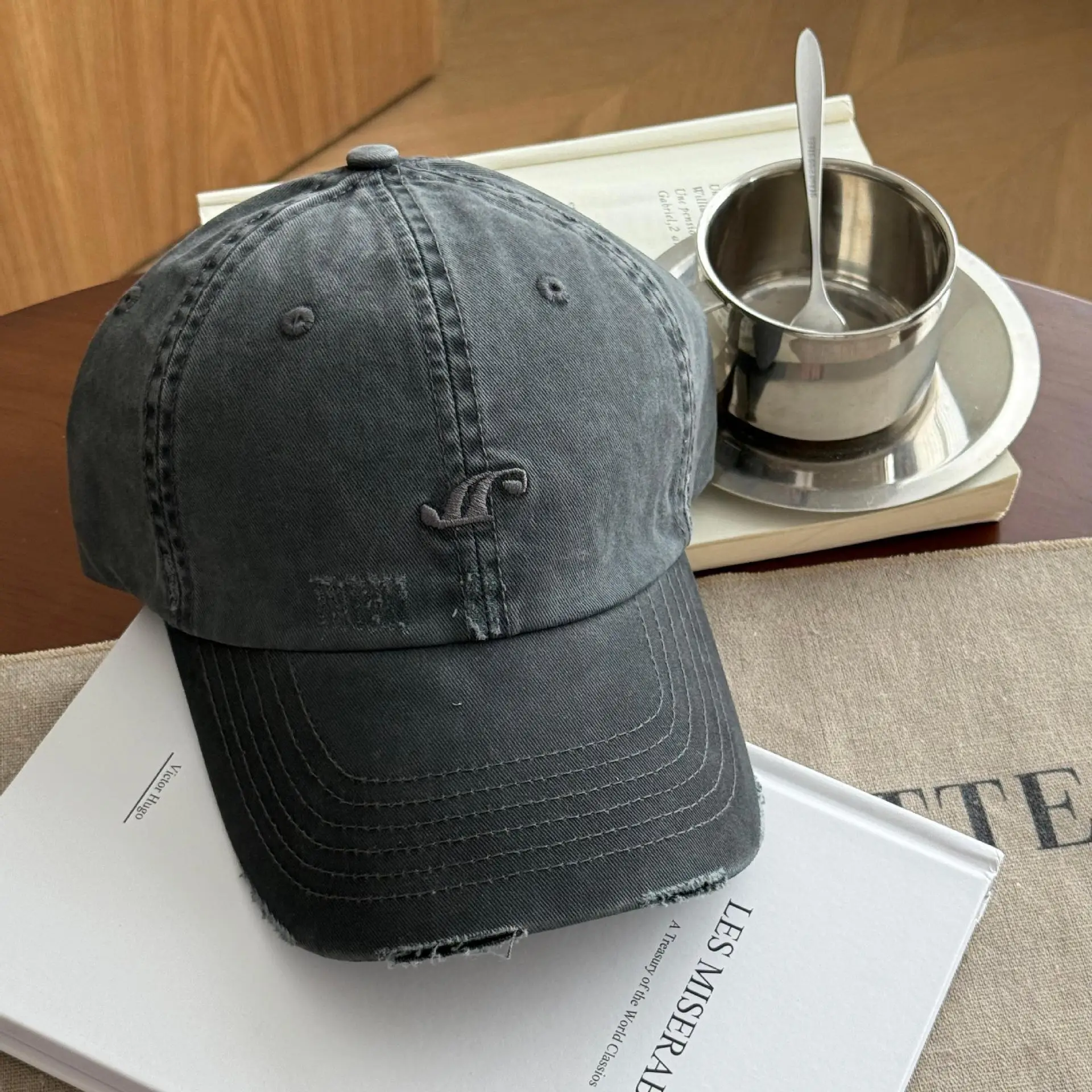 2025 Washed Gradient Baseball Cap Brown Men Women - Image 7