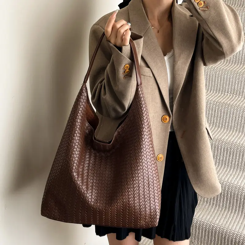 Women Woven Bucket Bag Large Capacity Autumn Winter - Image 6