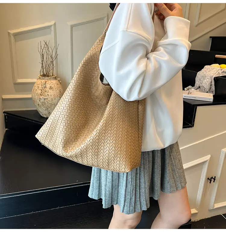 Women Woven Bucket Bag Large Capacity Autumn Winter — feature 20