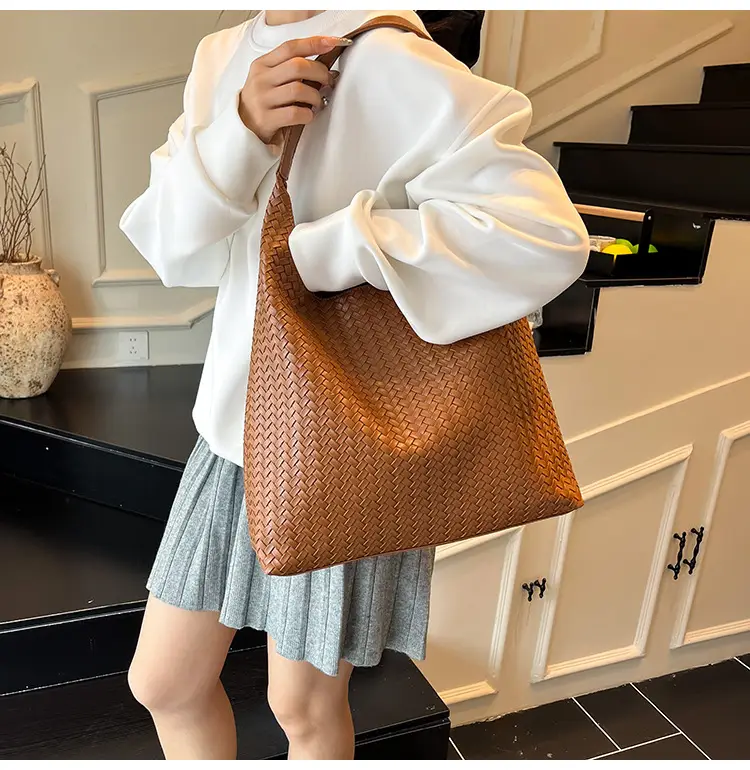 Women Woven Bucket Bag Large Capacity Autumn Winter — feature 25