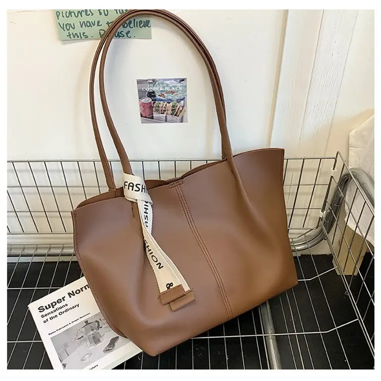 Women Retro Brown Leather Shoulder Bag 2025