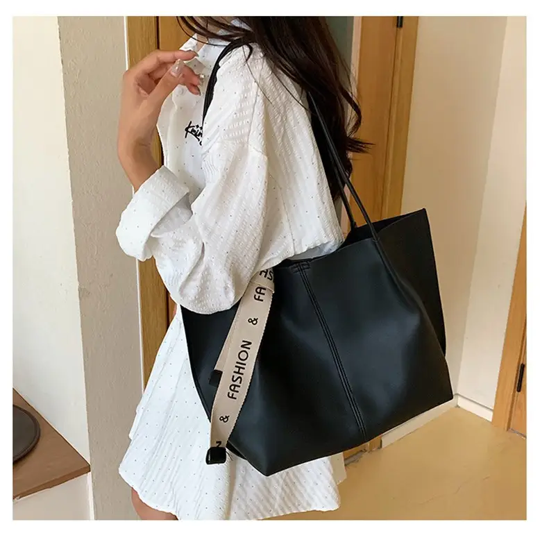 Women Retro Brown Leather Shoulder Bag 2025