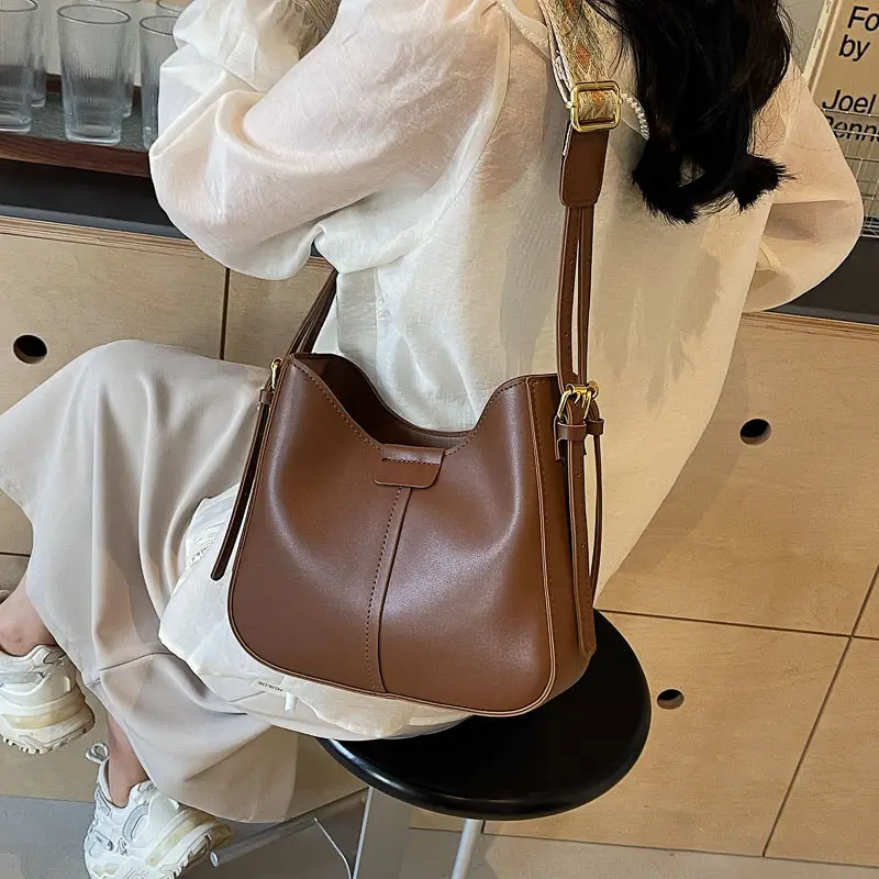 Women Crossbody Bag Brown Leather Wide Strap - Image 7