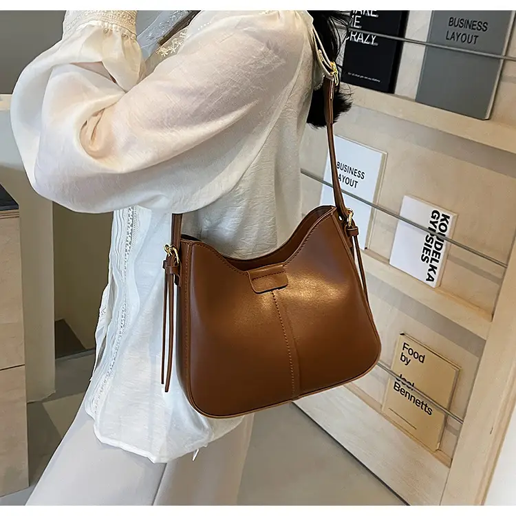 Women Crossbody Bag Brown Leather Wide Strap — feature 15