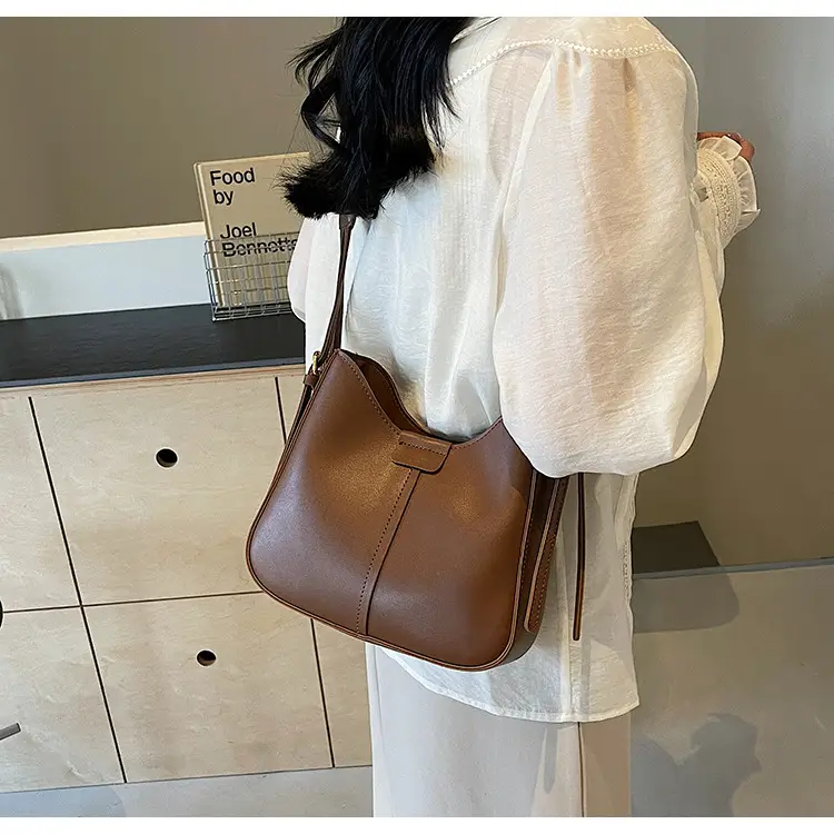 Women Crossbody Bag Brown Leather Wide Strap — feature 17