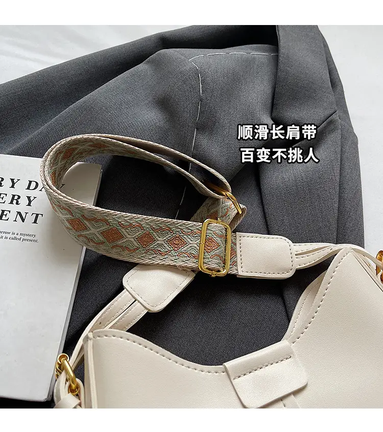 Women Crossbody Bag Brown Leather Wide Strap — feature 5
