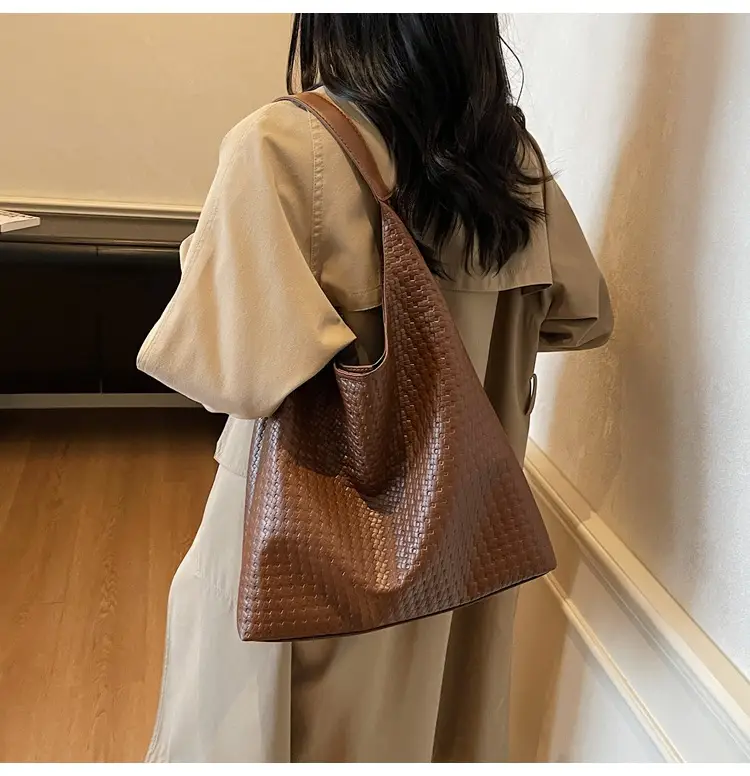 Brown Woven Shoulder Bag for Women Large Capacity — feature 21