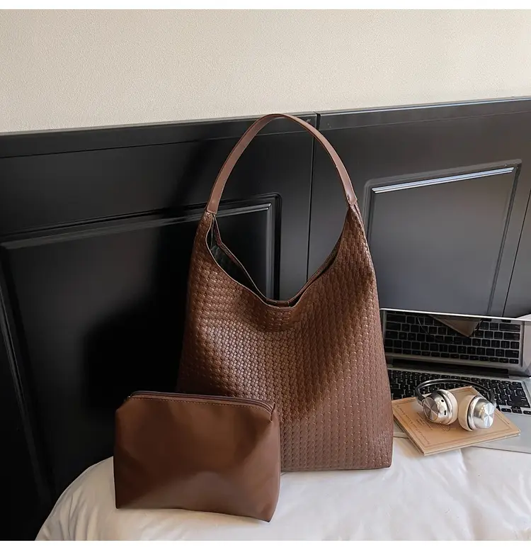 Brown Woven Shoulder Bag for Women Large Capacity — feature 28