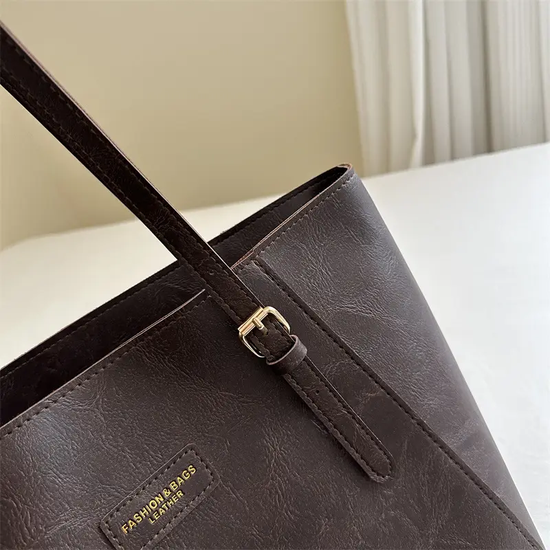 Large Capacity Women's Shoulder Bag Brown Leather Autumn Winter 2025 - Image 4